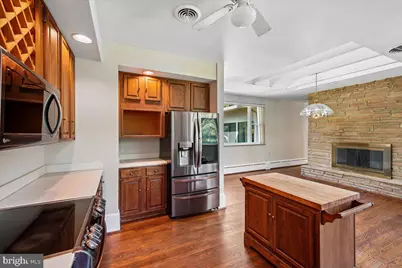 8106 W Boulevard Drive, Alexandria, VA 22308 - Photo 11
