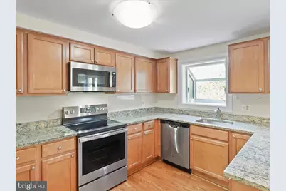 6502 Coachleigh Way, Alexandria, VA 22315 - Photo 9