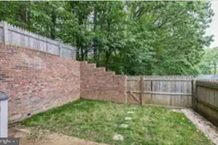7740 Tiverton Dr, Springfield, VA 22152 - Photo 3
