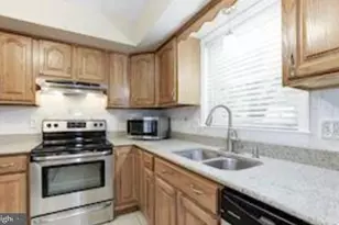 7740 Tiverton Dr, Springfield, VA 22152 - Photo 11