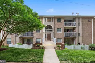 1935 Wilson Ln, McLean, VA 22102 - Photo 1
