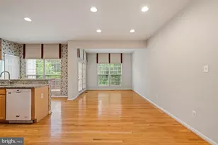 13280 Maple Creek Ln, Centreville, VA 20120 - Photo 15