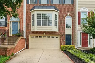 13280 Maple Creek Ln, Centreville, VA 20120 - Photo 5
