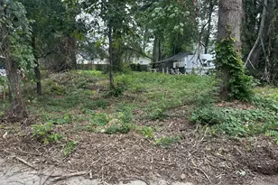 7814 Belvedere Dr, Alexandria, VA 22306 - Photo 1