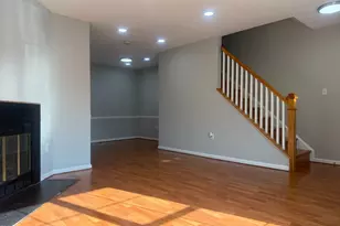 14533 Ravenscar Ct, Centreville, VA 20121 - Photo 3