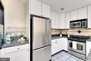 2680 Glengyle Dr, Vienna, VA 22181 - Photo 9
