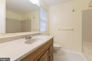 8633 Beekman Pl, Alexandria, VA 22309 - Photo 17