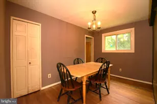 6815 Kingwood Dr, Falls Church, VA 22042 - Photo 11
