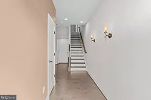 5284 Ridgeview Retreat Dr, Chantilly, VA 20151 - Photo 3