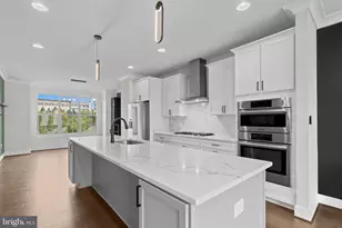 5284 Ridgeview Retreat Dr, Chantilly, VA 20151 - Photo 17