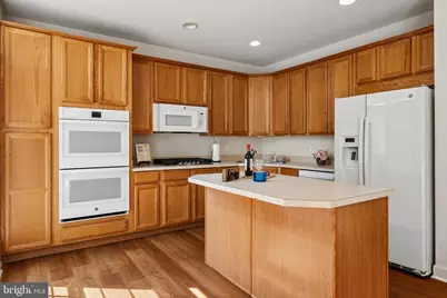 8028 Samuel Wallis Street, Lorton, VA 22079 - Photo 7