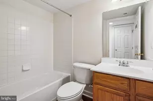 8028 Samuel Wallis St, Lorton, VA 22079 - Photo 17