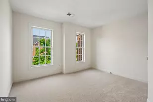 8028 Samuel Wallis St, Lorton, VA 22079 - Photo 11