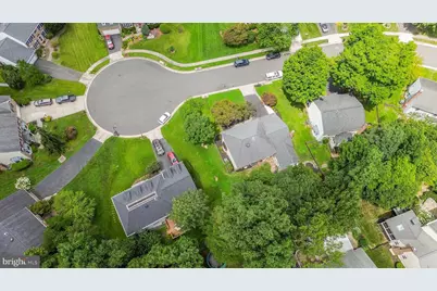 9711 Oak Bridge Place, Fairfax Station, VA 22039 - Photo 5