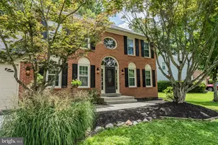9711 Oak Bridge Pl, Fairfax Station, VA 22039 - Photo 13