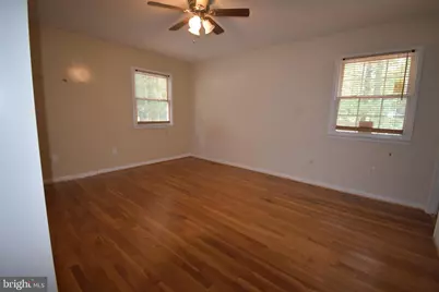 4401 Braeburn Drive, Fairfax, VA 22032 - Photo 13
