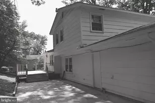 4401 Braeburn Dr, Fairfax, VA 22032 - Photo 5