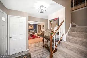 7934 St George Ct, Springfield, VA 22153 - Photo 3