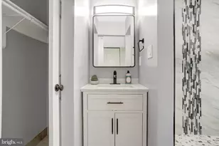 4356 Greenberry Ln, Annandale, VA 22003 - Photo 13