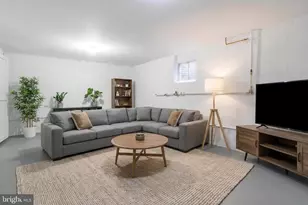 9307 Shari Dr, Fairfax, VA 22032 - Photo 29