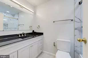 8305 Briar Creek Dr, Annandale, VA 22003 - Photo 15