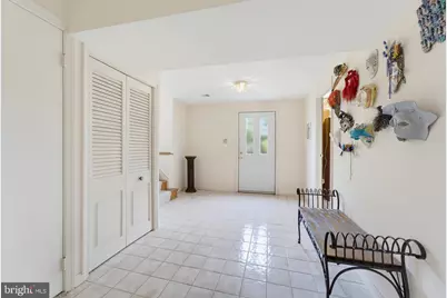 8305 Briar Creek Drive, Annandale, VA 22003 - Photo 3