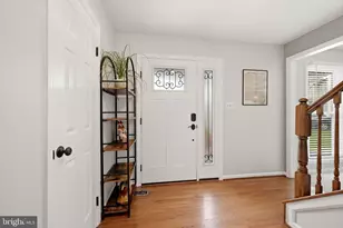 500 Fairfax Ln, Herndon, VA 20170 - Photo 3