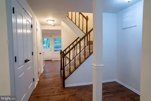 10100 Walnut Wood Ct, Burke, VA 22015 - Photo 3