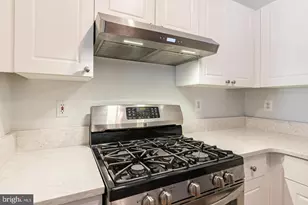 11326 Aristotle Dr, Fairfax, VA 22030 - Photo 11