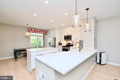 6915 Rolling Creek Way, Alexandria, VA 22315 - Photo 9