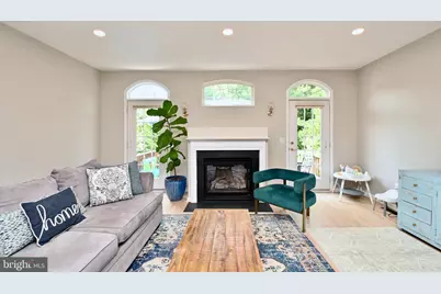 6915 Rolling Creek Way, Alexandria, VA 22315 - Photo 5