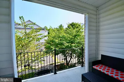 6915 Rolling Creek Way, Alexandria, VA 22315 - Photo 11