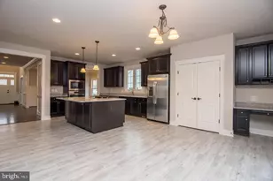 6928 Regent Ln, Falls Church, VA 22042 - Photo 25