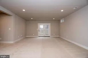 6928 Regent Ln, Falls Church, VA 22042 - Photo 71