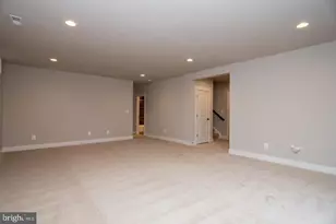 6928 Regent Ln, Falls Church, VA 22042 - Photo 73