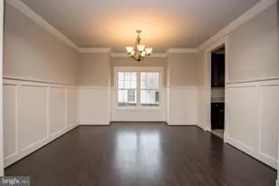 6928 Regent Ln, Falls Church, VA 22042 - Photo 11