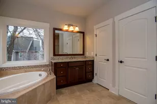 6928 Regent Ln, Falls Church, VA 22042 - Photo 63