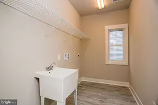 6928 Regent Ln, Falls Church, VA 22042 - Photo 49
