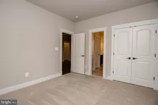 6928 Regent Ln, Falls Church, VA 22042 - Photo 37