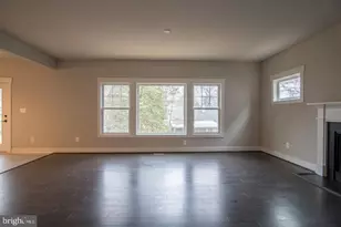6928 Regent Ln, Falls Church, VA 22042 - Photo 31