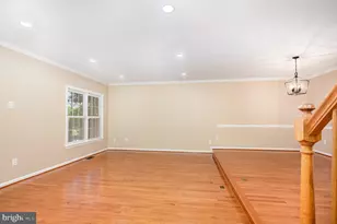8002 Tanworth Ct, Springfield, VA 22152 - Photo 5