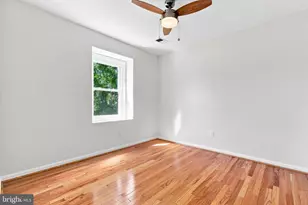 13384 Frinks Ct, Herndon, VA 20170 - Photo 43