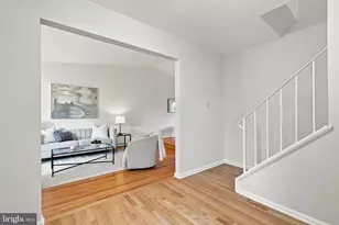 13384 Frinks Ct, Herndon, VA 20170 - Photo 17