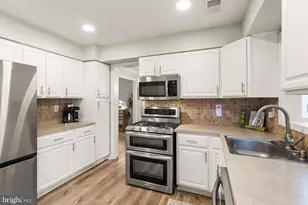 14514 Awbrey Patent Dr, Centreville, VA 20120 - Photo 17