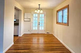 7429 Carol Ln, Falls Church, VA 22042 - Photo 9