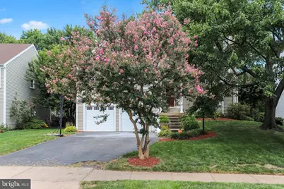 13716 Springhaven Drive, Chantilly, VA 20151 - Photo 3