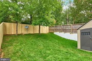 2802 Farmington Dr, Alexandria, VA 22303 - Photo 29