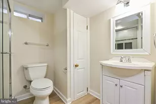 2802 Farmington Dr, Alexandria, VA 22303 - Photo 25