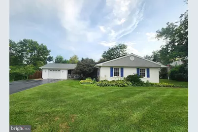 13201 Moss Ranch Lane, Fairfax, VA 22033 - Photo 3