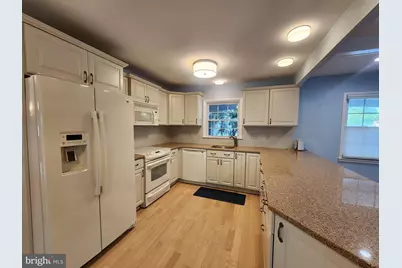 13201 Moss Ranch Lane, Fairfax, VA 22033 - Photo 9